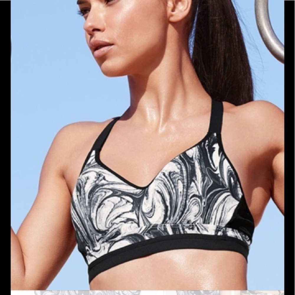 Victoria's Swirls Strappy Crossback Sport Bra Bb.